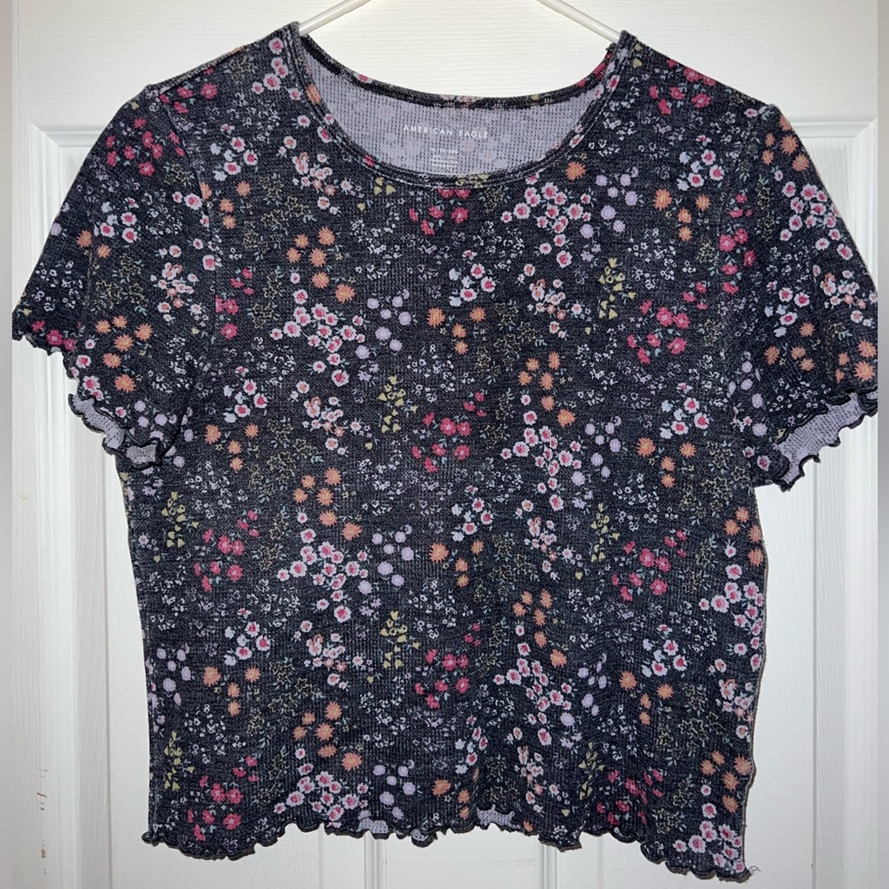 american eagle waffle baby tee grey with colorful flowers